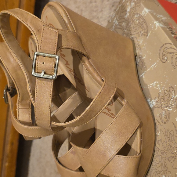 American Rag Rachey wedge sandals - Picture 3 of 7
